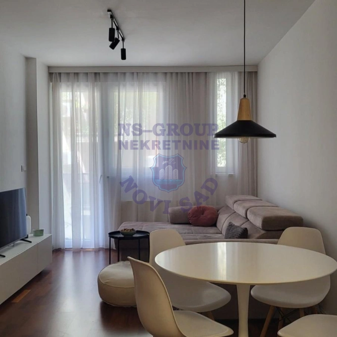stan na prodaju Novi Sad, 43m2 16895