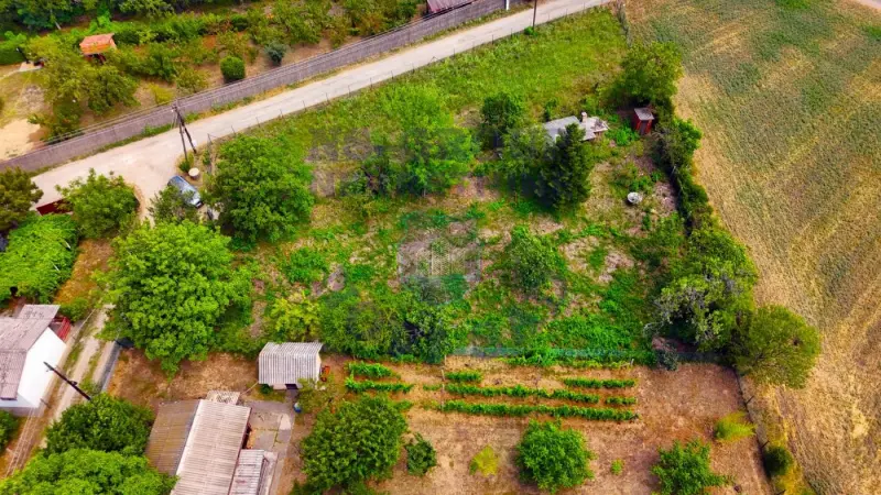 plac na prodaju Čortanovci 1037m2 574118