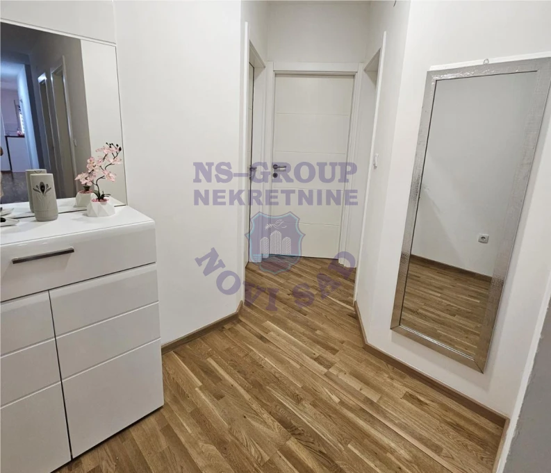 stan na prodaju Novi Sad 76m2 574883