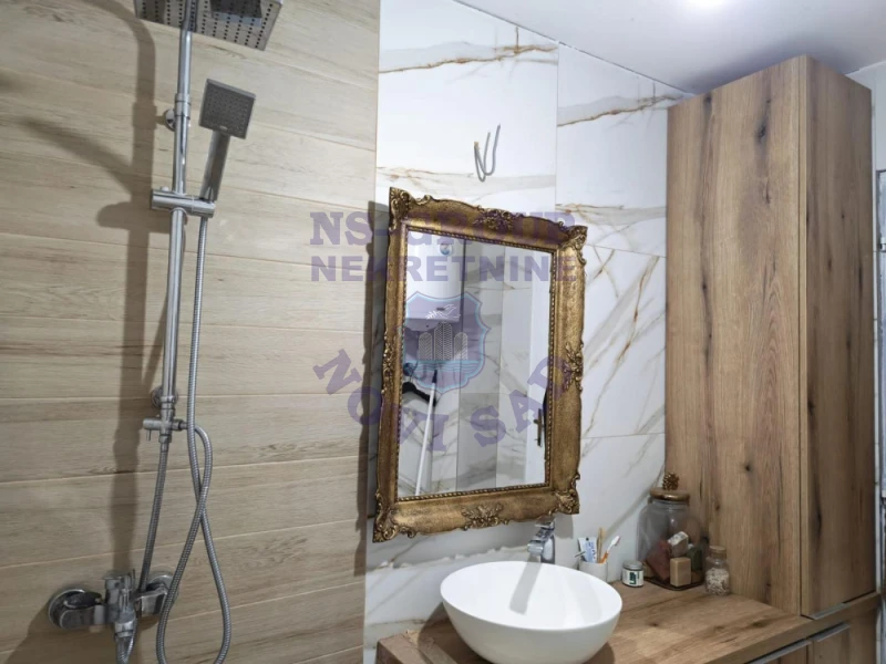 kuca na prodaju Ledinci 18m2 574615