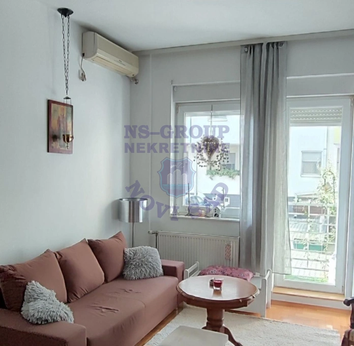 stan na prodaju Novi Sad, 30m2 573348