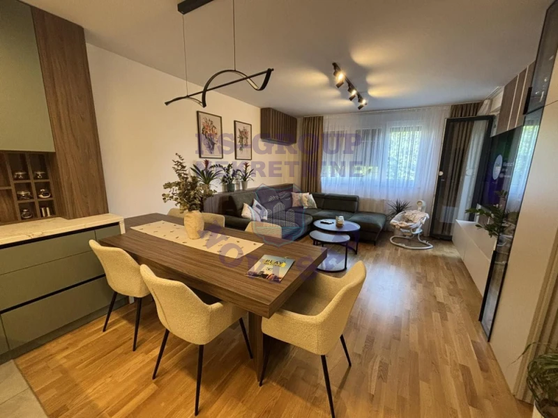stan na prodaju Novi Sad, 77m2 574839