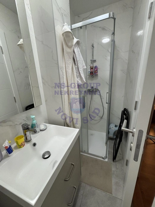 stan na prodaju Novi Sad 77m2 574839
