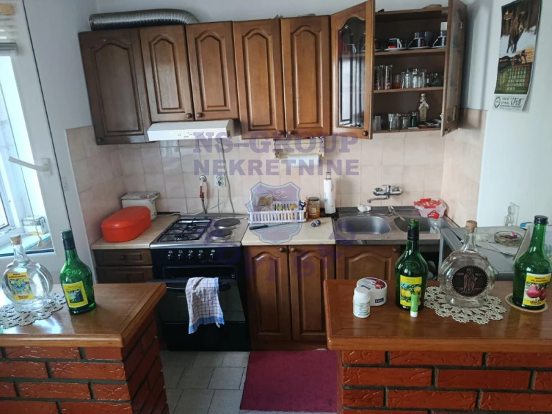 kuca na prodaju Bačka Palanka 297m2 574939