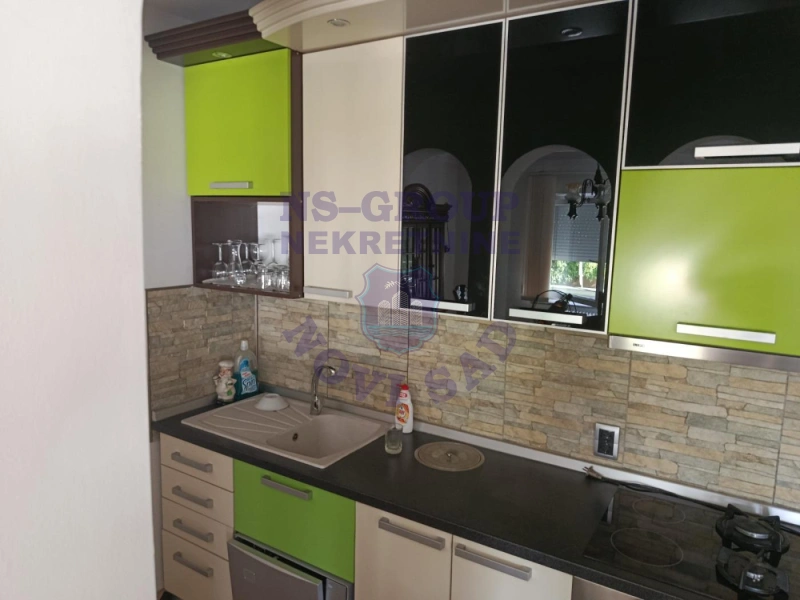 kuca na prodaju Bačka Palanka 297m2 574939