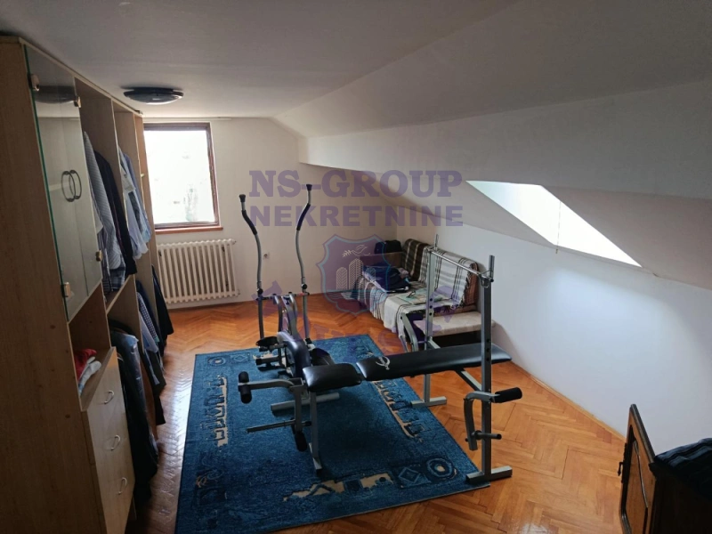 kuca na prodaju Bačka Palanka 297m2 574939