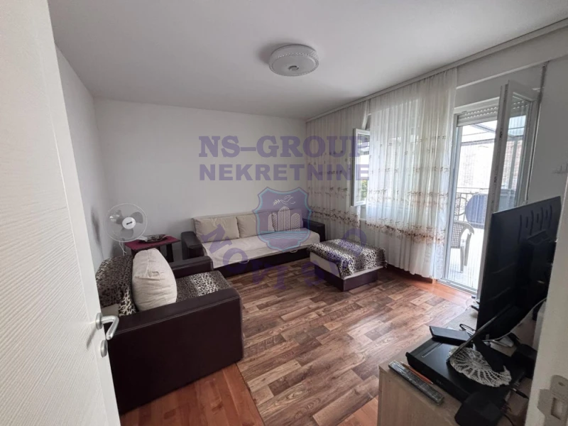 stan na prodaju Veternik 54m2 575014