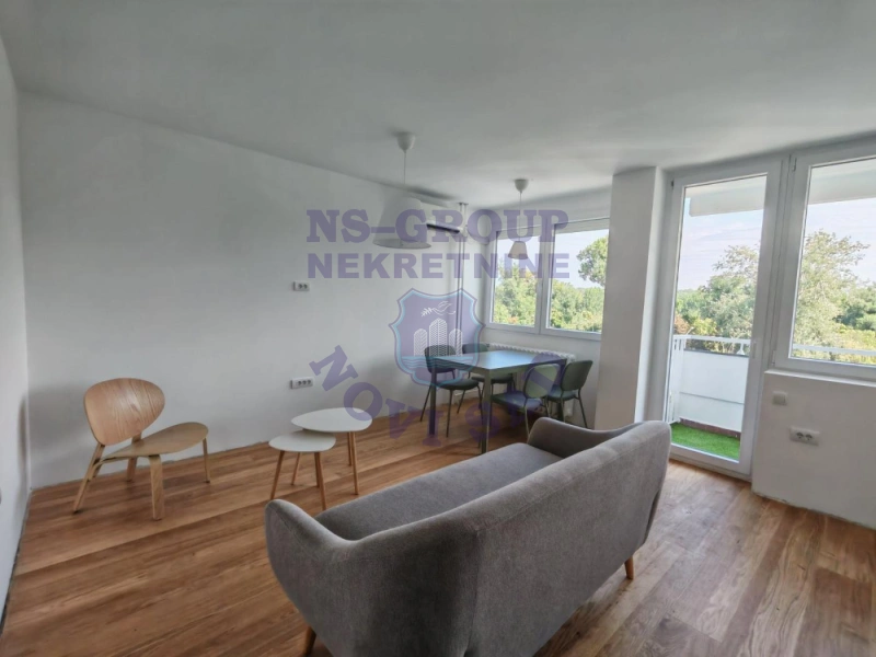 stan na prodaju Novi Sad, 52m2 574224