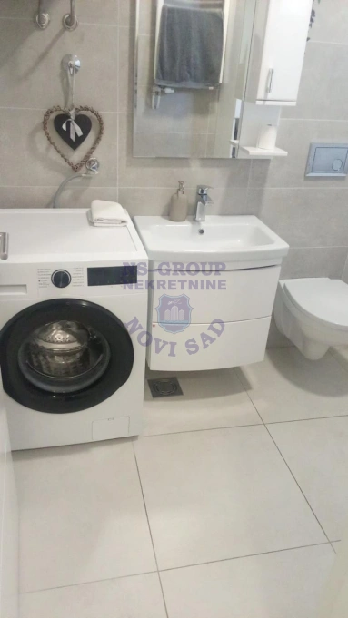 stan na prodaju Novi Sad, 63m2 572178