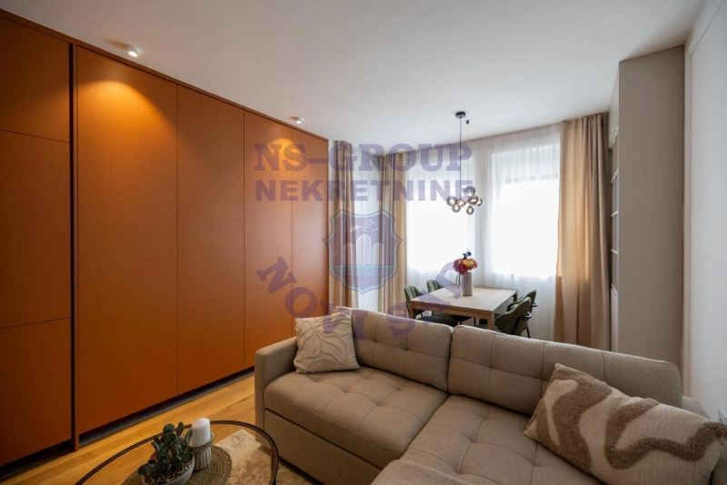 Stan na prodaju Novi Sad 43m2, 520359