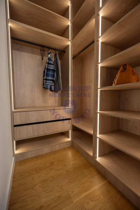 Stan na prodaju Novi Sad 43m2, 520359