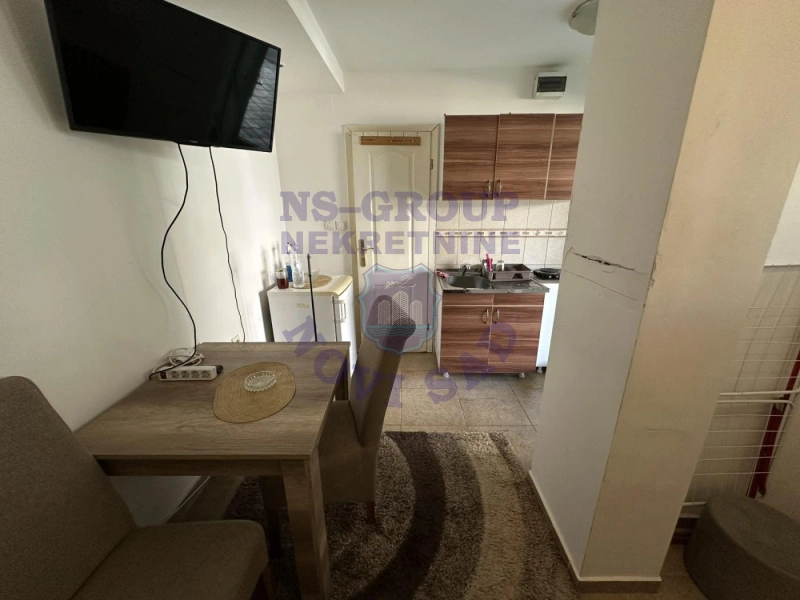 stan na prodaju Novi Sad, 14m2 575117