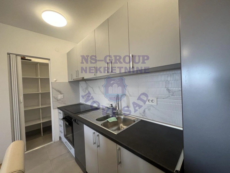 Stan na prodaju Novi Sad 57m2, 572941