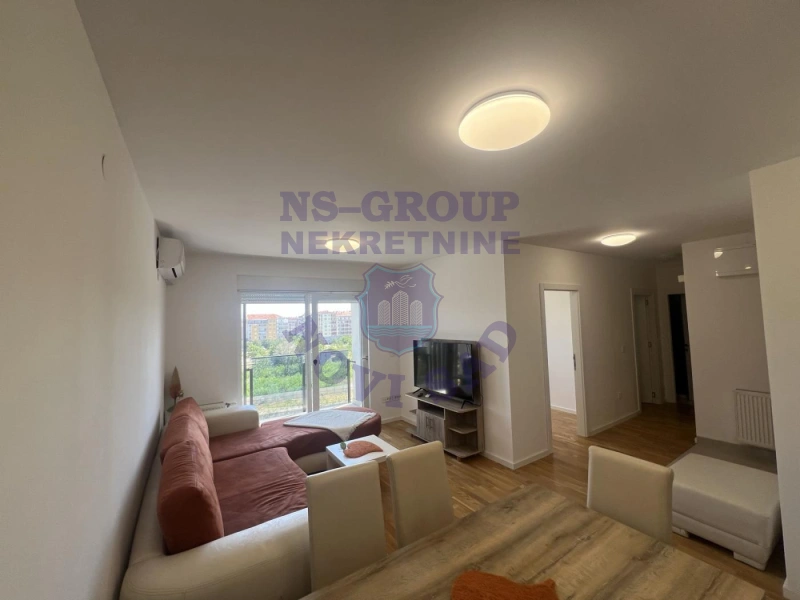 stan na prodaju Novi Sad, 57m2 572941