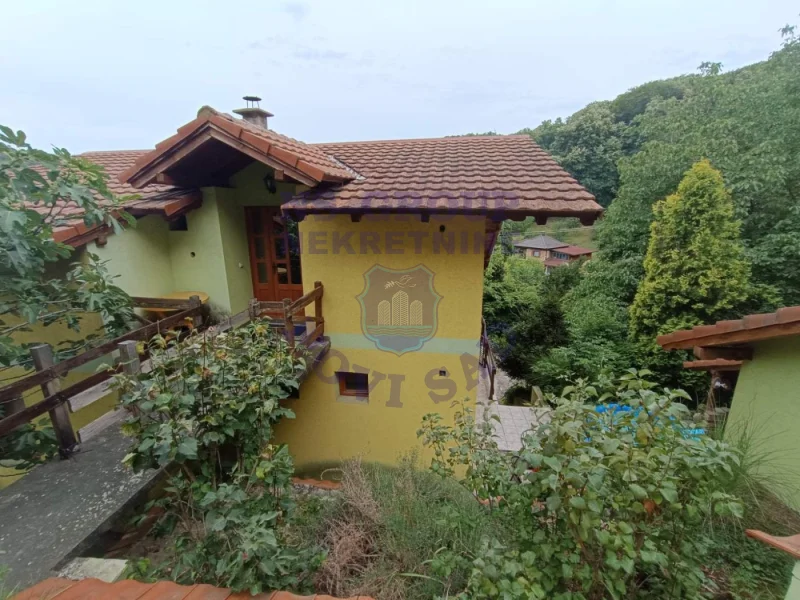 kuca na prodaju Sremska Kamenica 187m2 532588