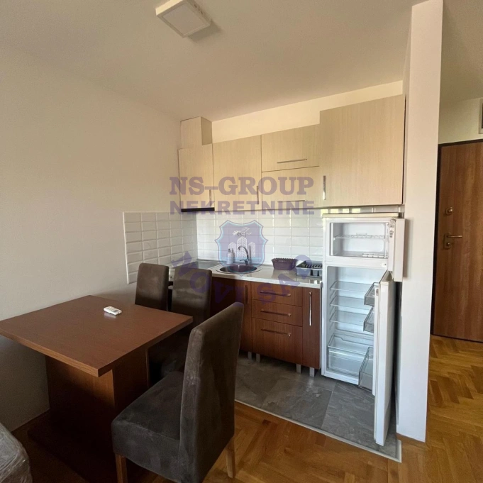 stan za izdavanje Novi Sad 48m2 17002
