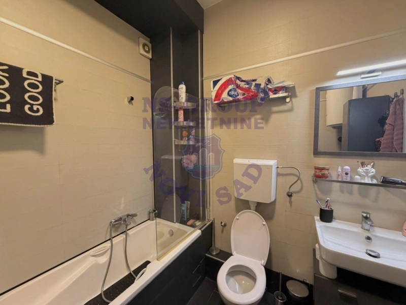 stan na prodaju Novi Sad 70m2 562659