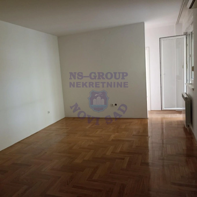 stan na prodaju Novi Sad, 64m2 17013