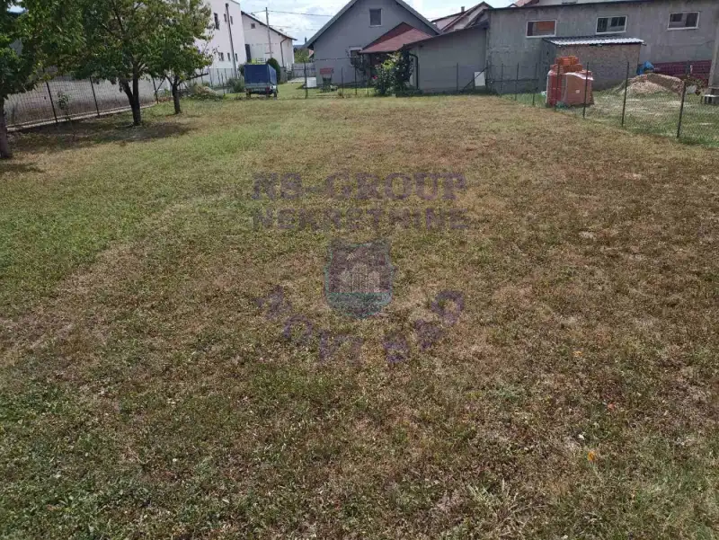 plac na prodaju Veternik 498m2 575267