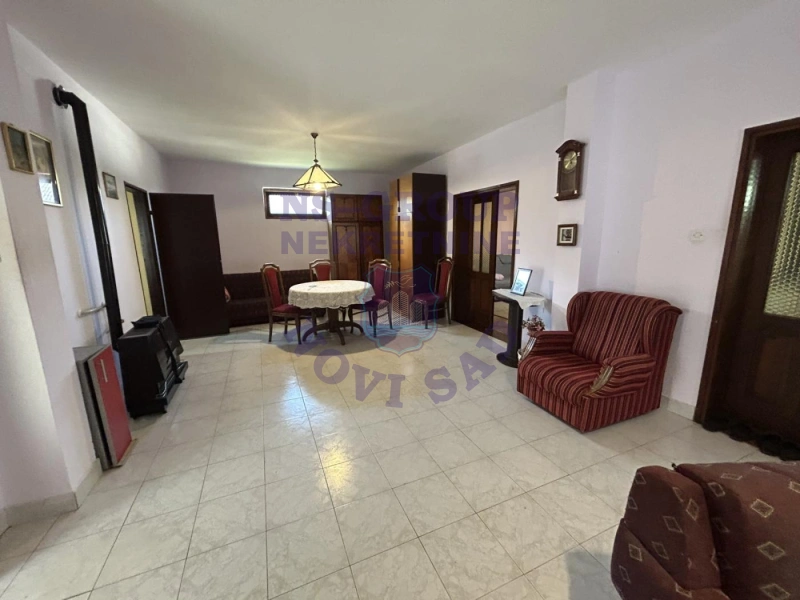 kuca na prodaju Begeč 224m2 575376