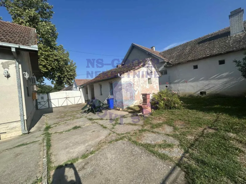 kuca na prodaju Begeč 224m2 575376