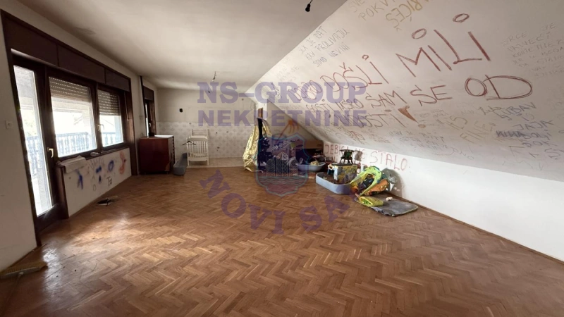 Kuća na prodaju Bački Jarak 164m2, 575291