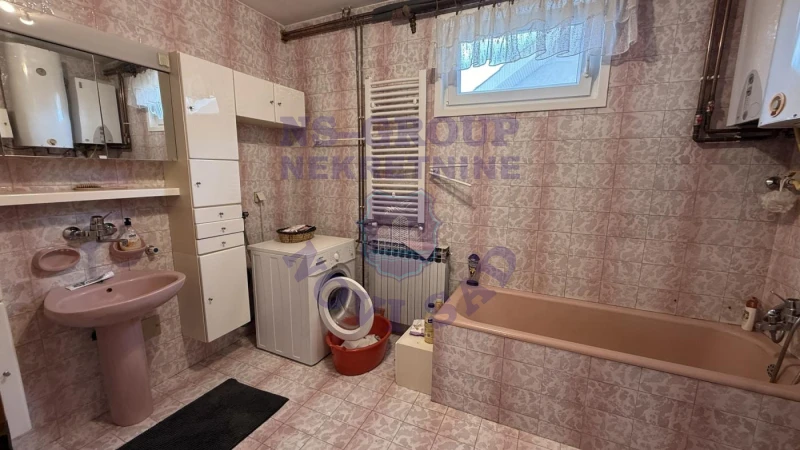 Kuća na prodaju Bački Jarak 164m2, 575291