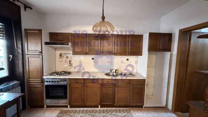 Kuća na prodaju Bački Jarak 164m2, 575291
