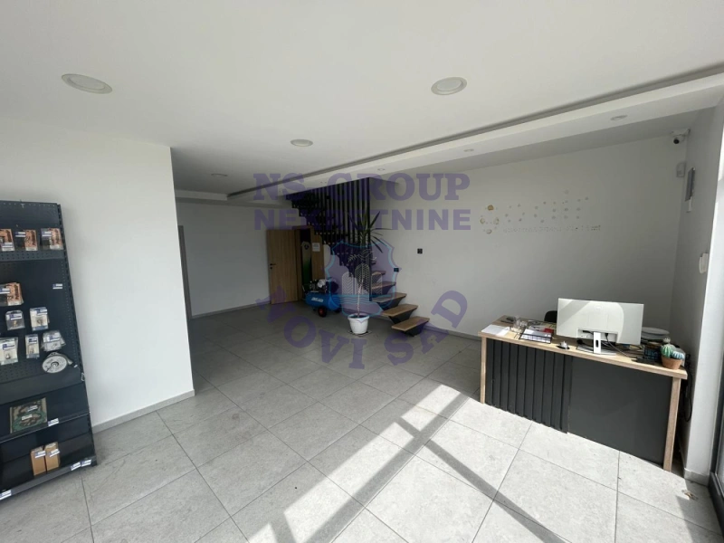 lokal na prodaju Novi Sad, 300m2 575390