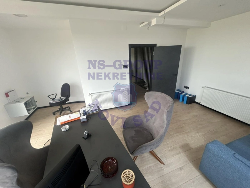 Lokal na prodaju Novi Sad 300m2, 575390