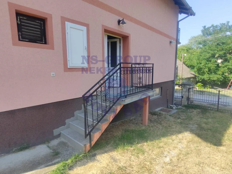 kuca na prodaju Beočin 244m2 546104