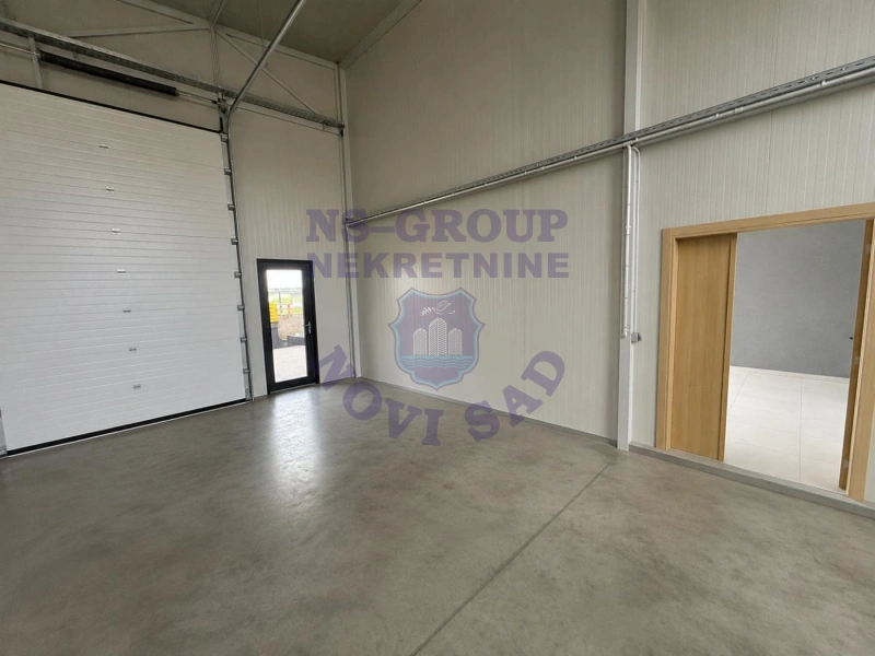 Lokal na prodaju Novi Sad 300m2, 575390