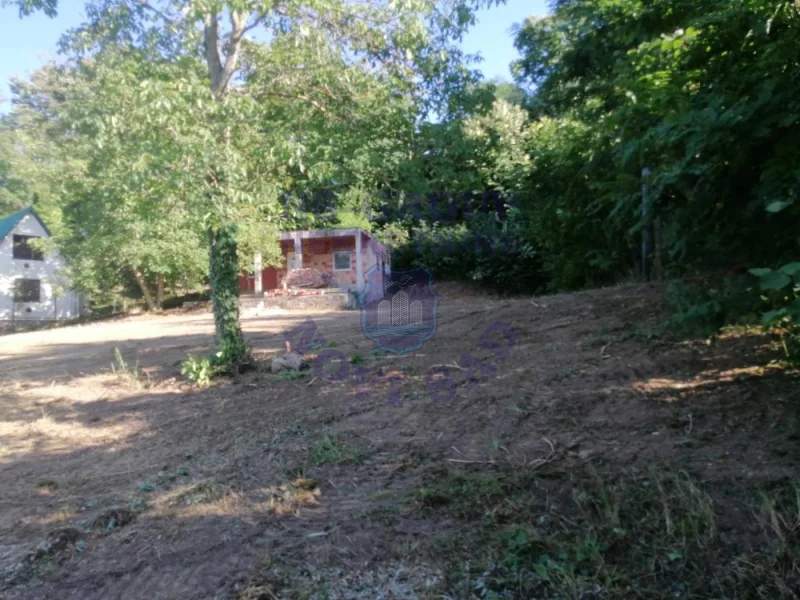 plac na prodaju Čerević 530m2 574545