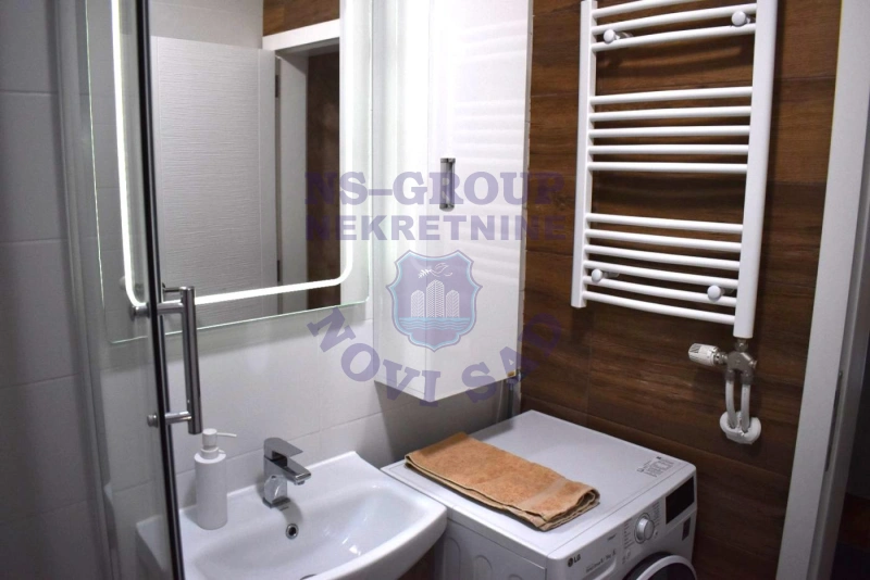 Stan na prodaju Novi Sad 65m2, 575515