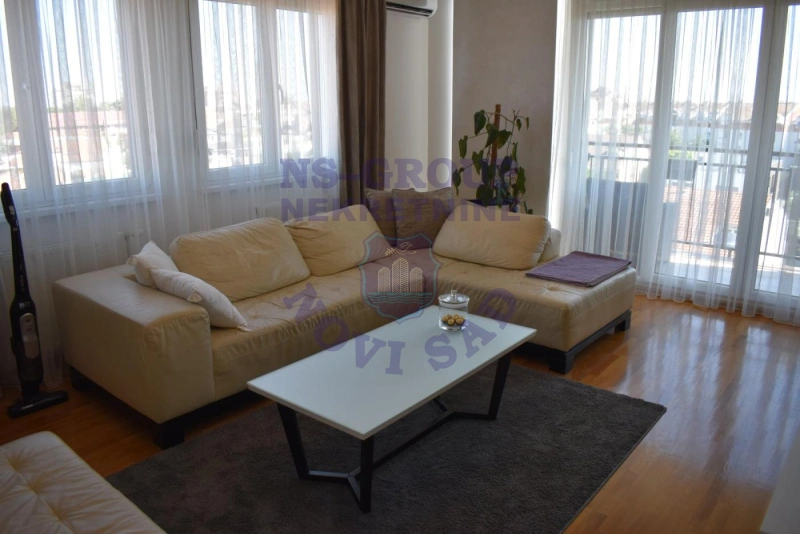 stan na prodaju Novi Sad, 65m2 575515