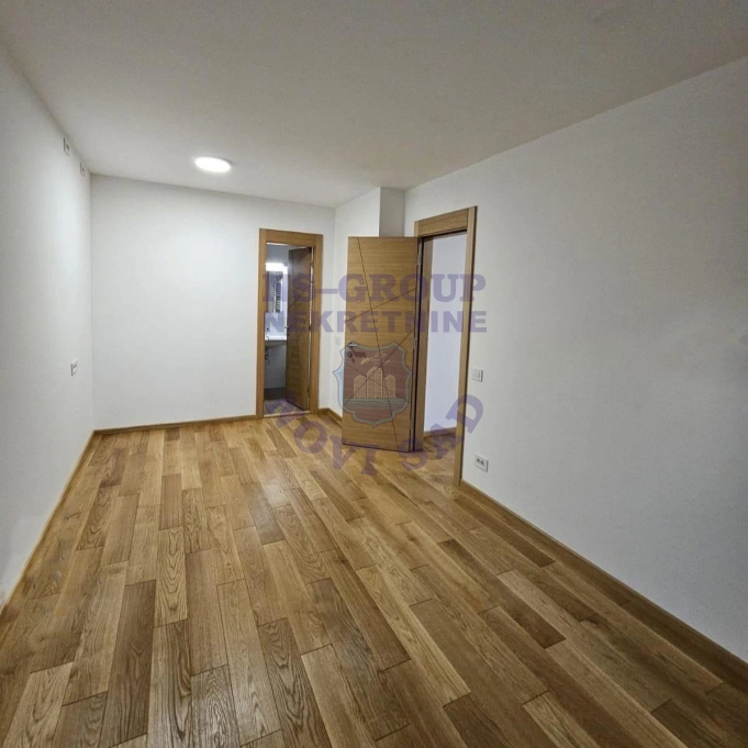stan za izdavanje Novi Sad 125m2 17072