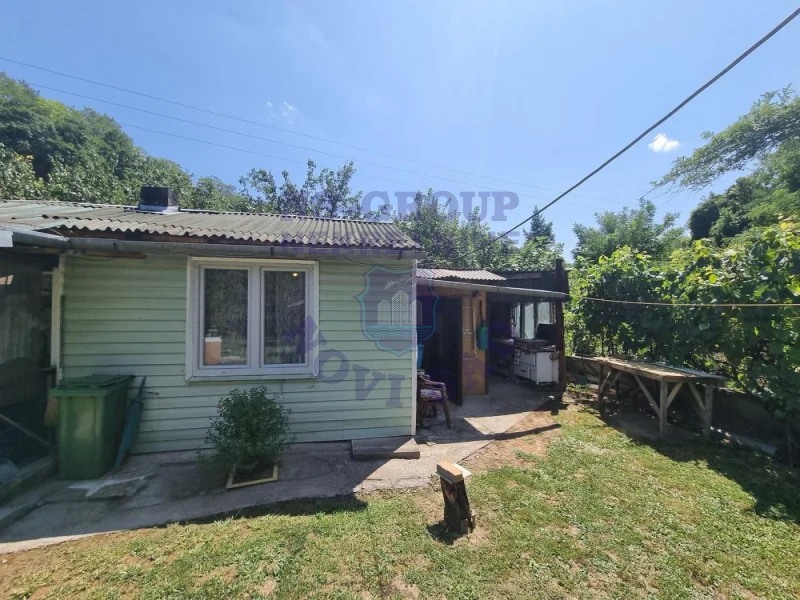 plac na prodaju Ledinci 563m2 575560