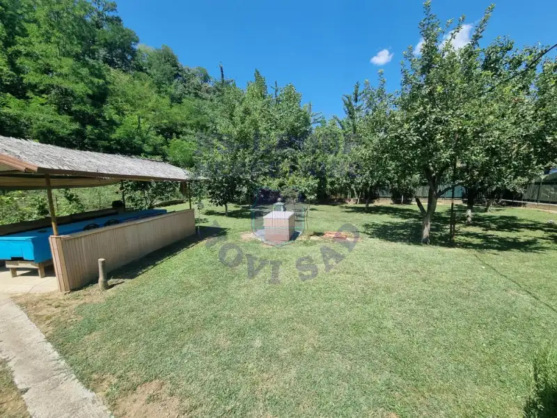 plac na prodaju Ledinci 563m2 575560