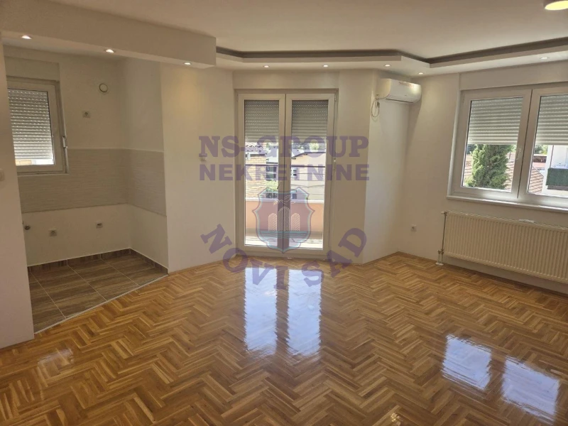 stan na prodaju Novi Sad, 65m2 575572