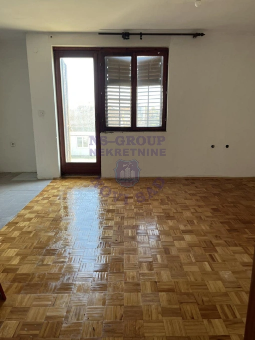 kuca na prodaju Žabalj 308m2 575509