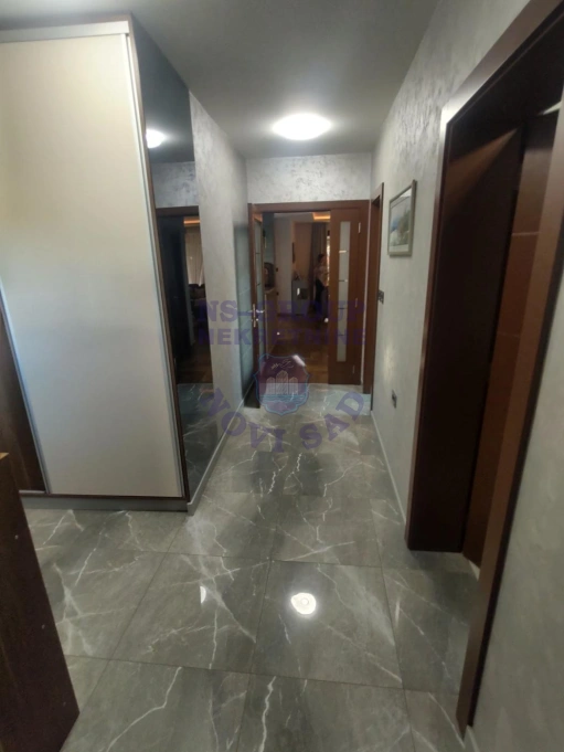 kuca na prodaju Bački Jarak 203m2 575656
