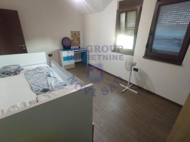 kuca na prodaju Bački Jarak 203m2 575656