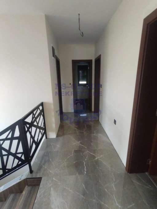 kuca na prodaju Bački Jarak 203m2 575656