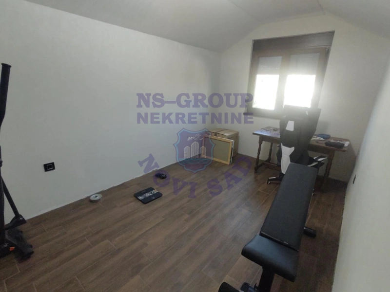 kuca na prodaju Bački Jarak 203m2 575656
