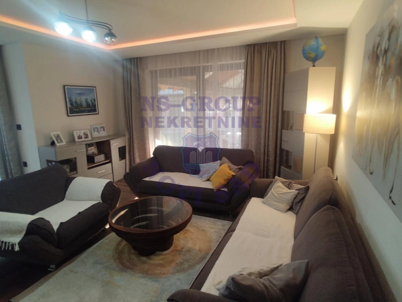 kuca na prodaju Bački Jarak 203m2 575656