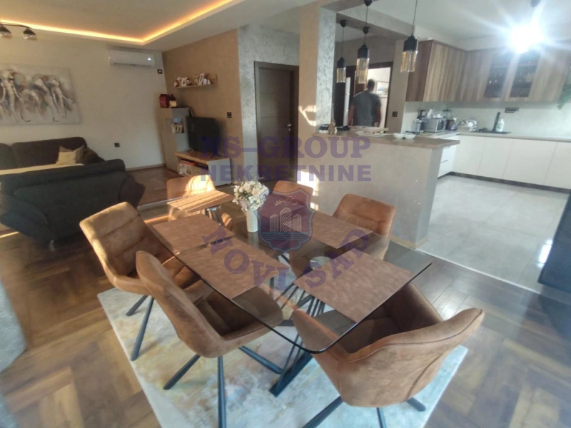 kuca na prodaju Bački Jarak 203m2 575656