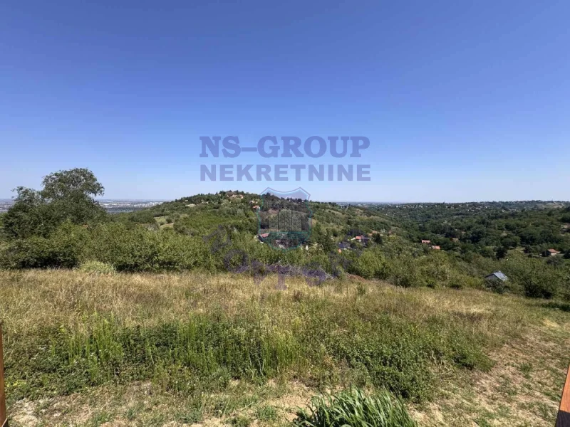 Plac na prodaju Ledinci 1289m2, 575567