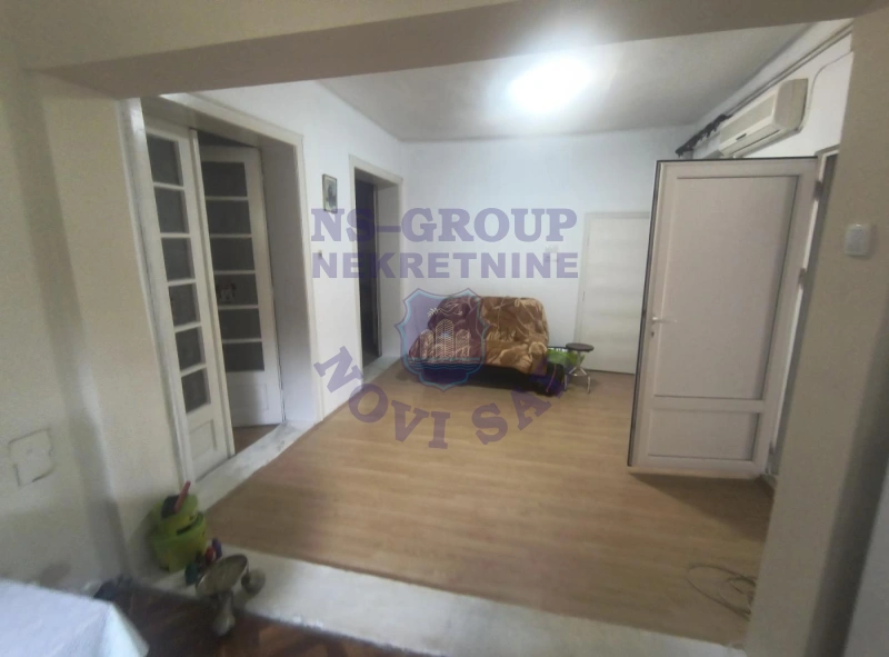 kuca na prodaju Melenci 100m2 575636