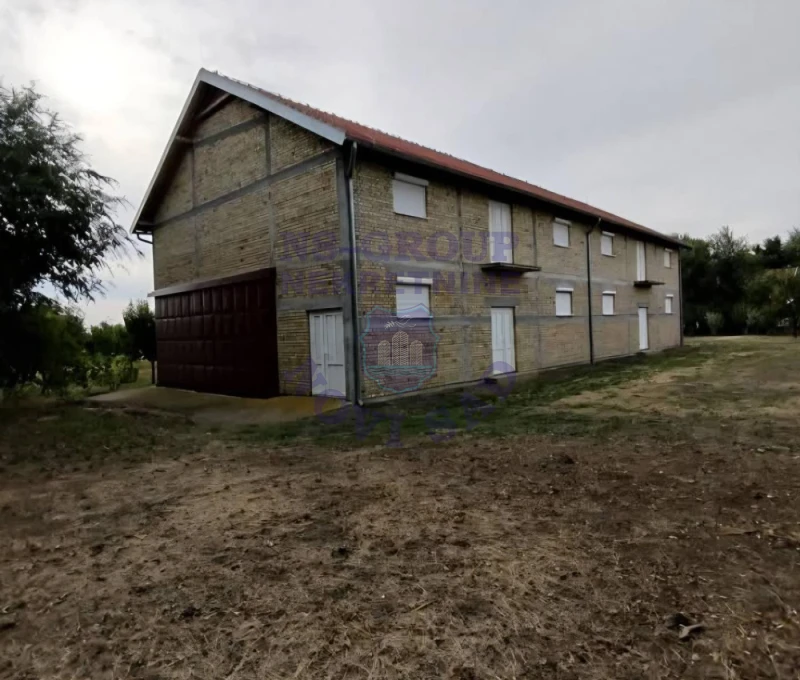 kuca na prodaju Zrenjanin 250m2 575720