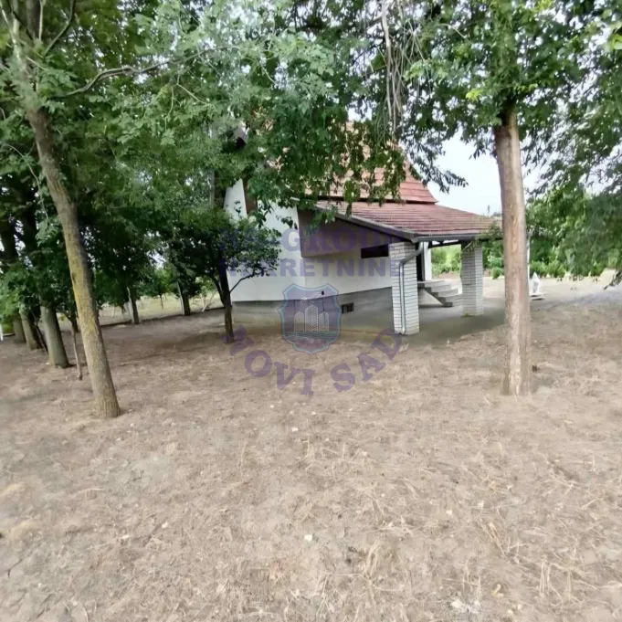 kuca na prodaju Zrenjanin 250m2 575720